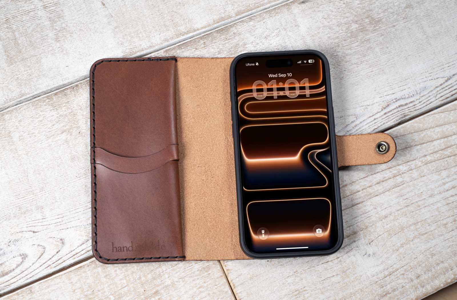 Apple iPhone 17 Pro Custom Wallet Case