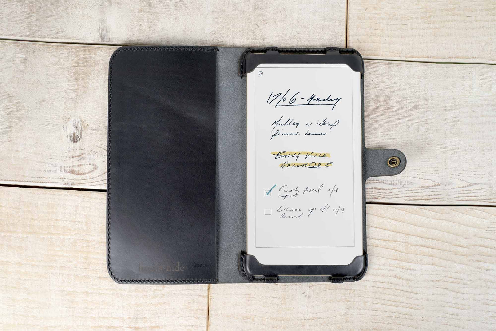 reMarkable Paper Pro Move Classic Leather Tablet Case