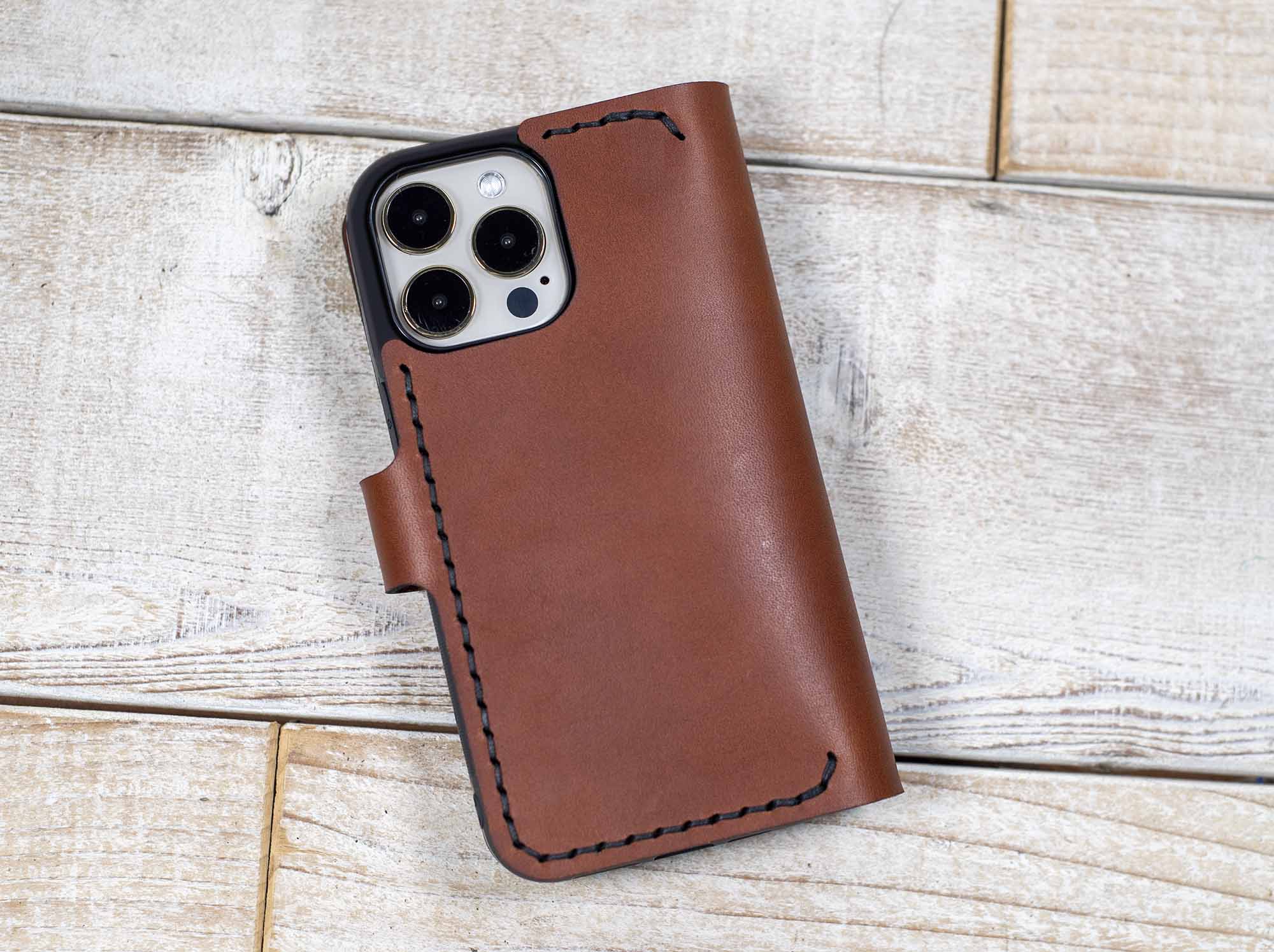 Hand and Hide Custom iPhone 14 Pro Wallet Phone Case iPhone 14 / Chestnut