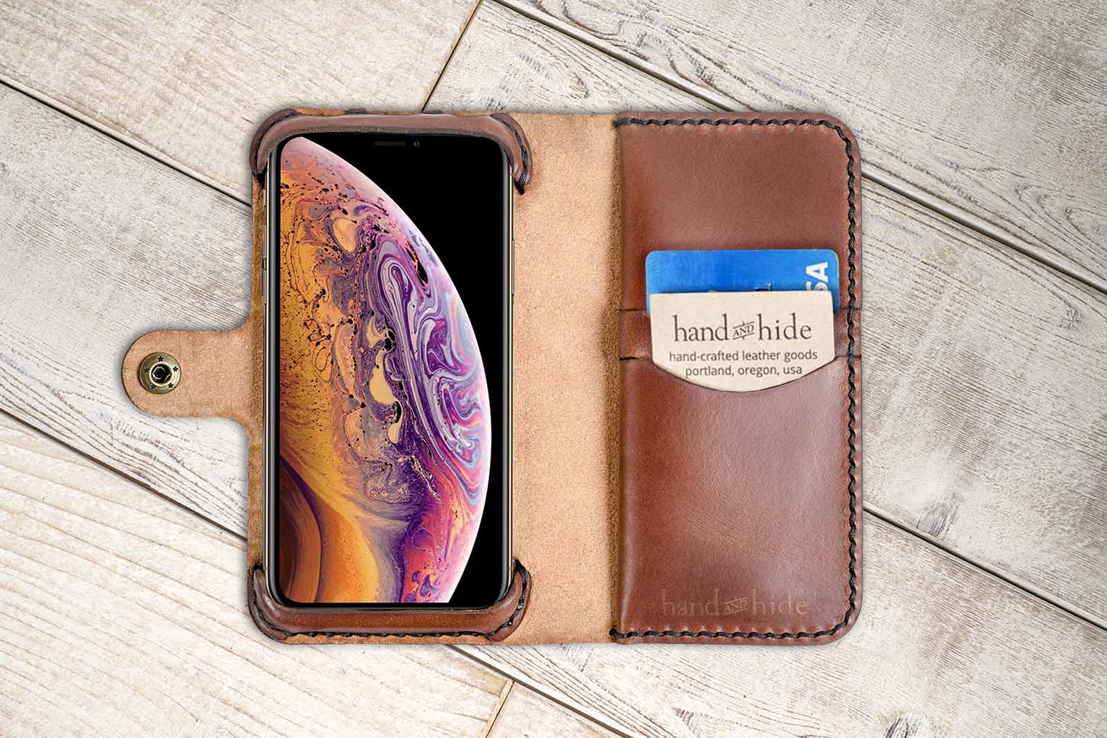 Hand and Hide Custom Leather Left-Handed Wallet Phone Case - Hand